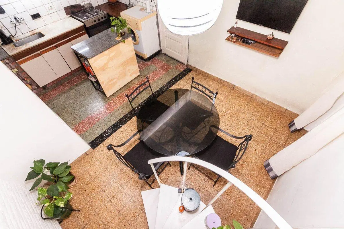 Venta Casa p/ 2 familias c/ patio, coch y terraza 4