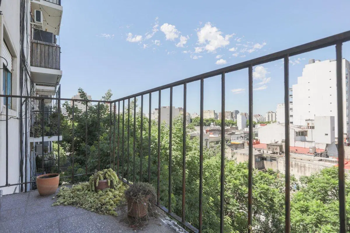 VENTA DEPTO 3 AMB CON BALCON ALMAGRO APTO CREDITO 2