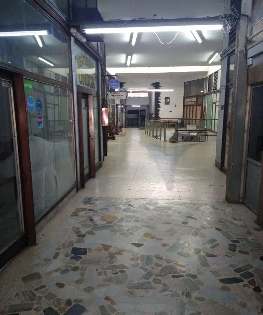 LOCAL EN GALERIA CONSTITUCION 5