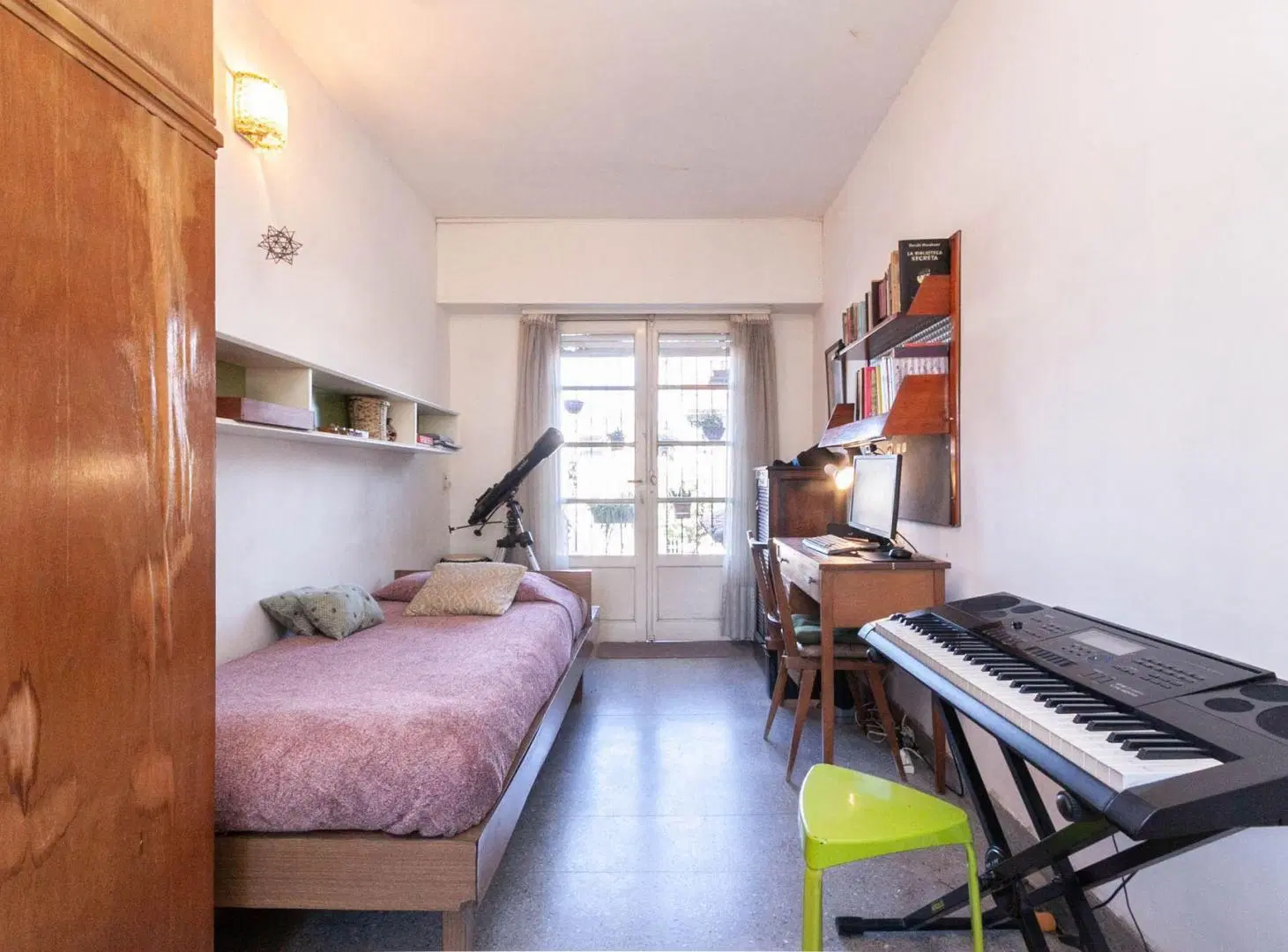 CASA EN VENTA EN ESCALADA 4 AMBIENTES 2