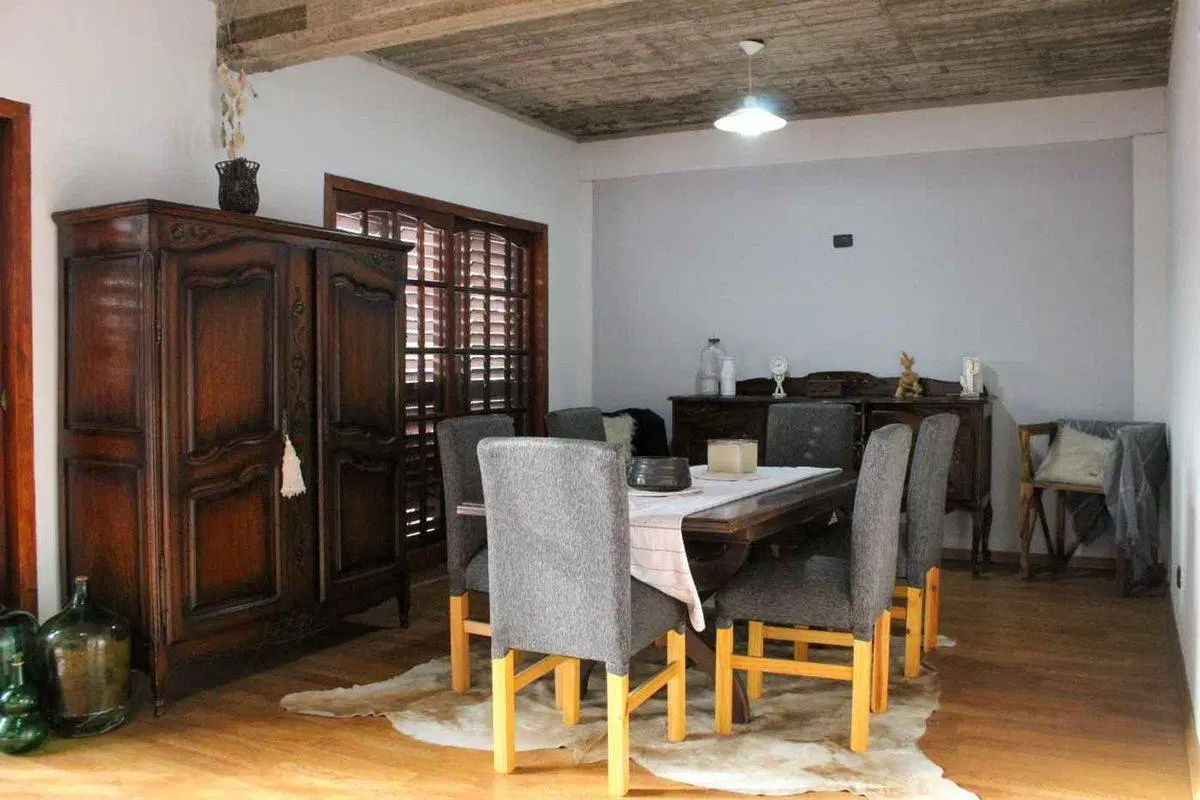 Casa en venta. Amplia, cerca de Boulevard Shopping 3