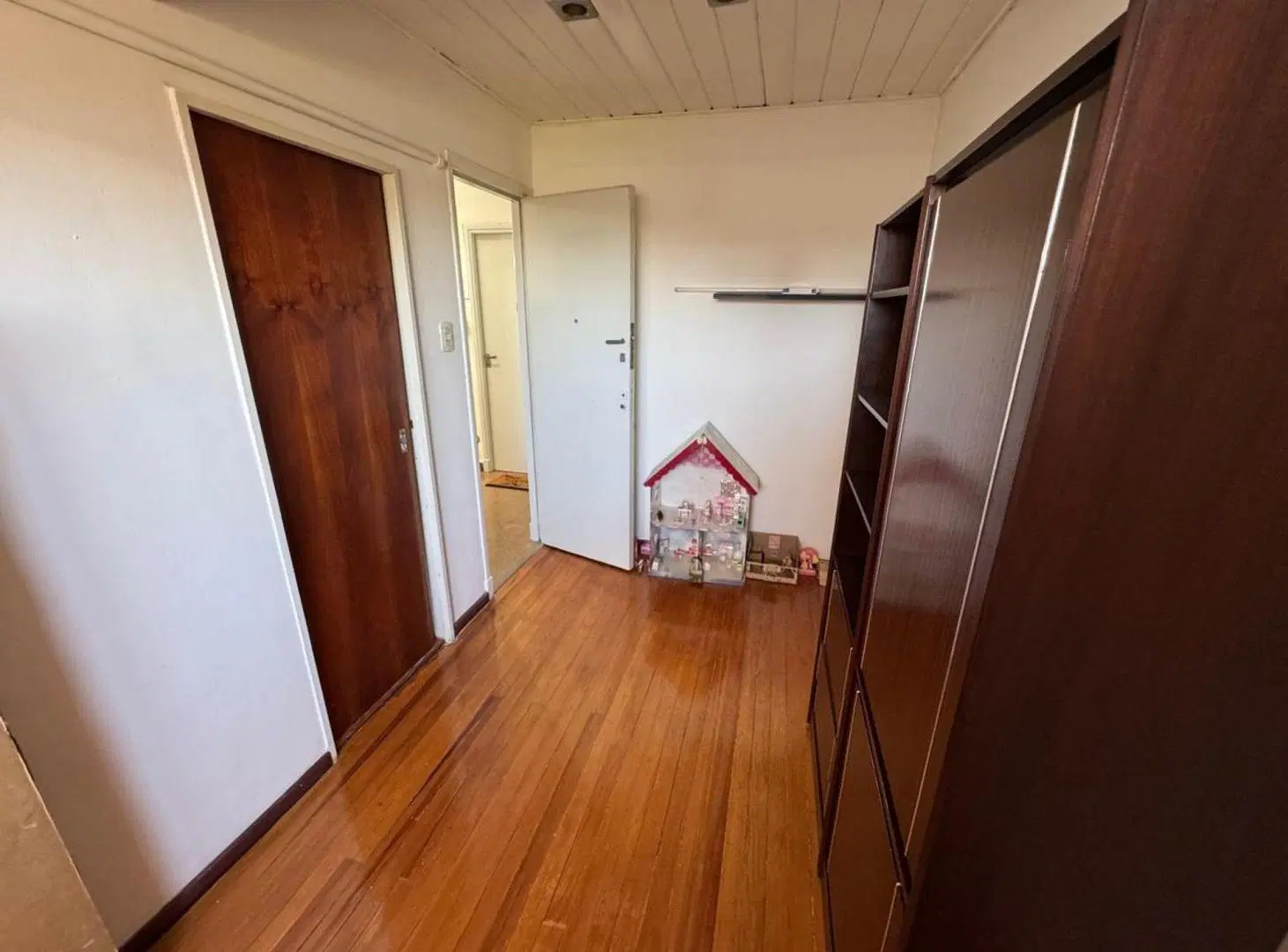 DEPARTAMENTO 3 AMB. SIN EXPENSAS  . LANUS 5