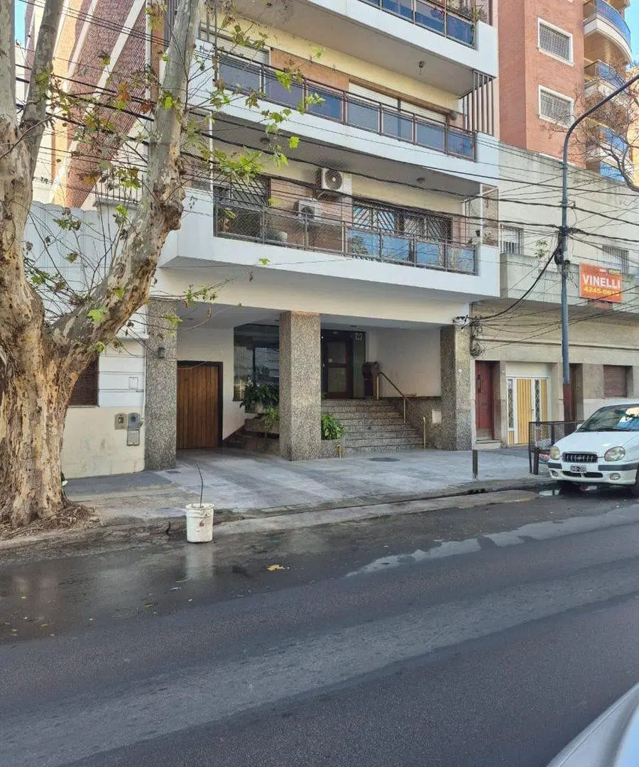 Piso alto-276 m2-2 coch-Apto Crédito-Lanús Centro 2