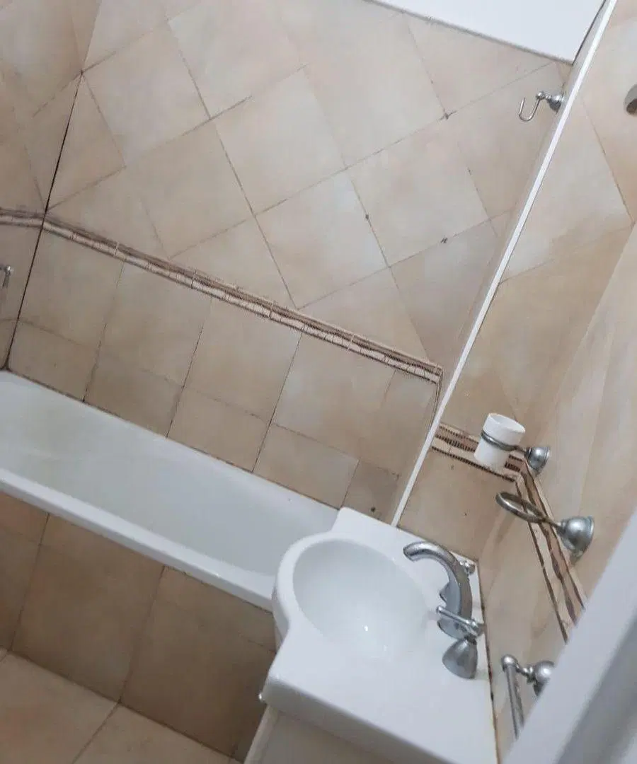 Semipiso 4 amb  frente- balcón en alquiler Lanús O 2