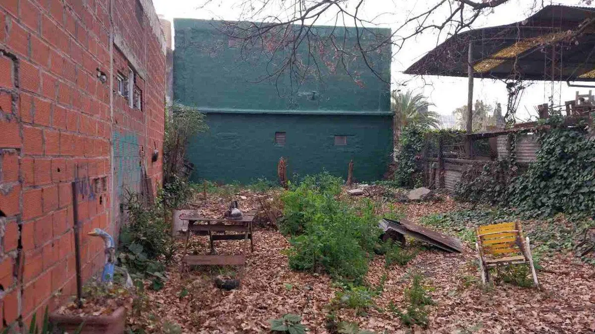 VENTA DE CASA CON LOCAL EN TEMPERLEY A RECICLAR 2