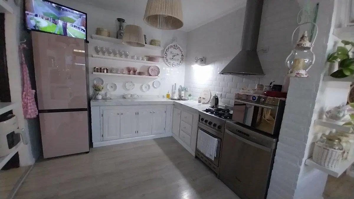 VENTA DE CASA CON HERMOSO PARQUE PILETA QUINCHO 5