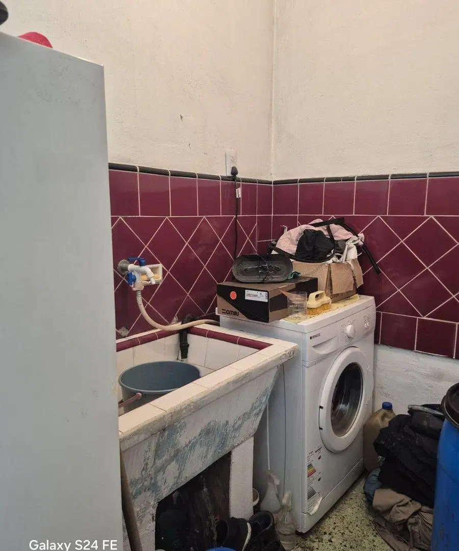 Casa s/amplio lote propio, con coch y fondo libre 2