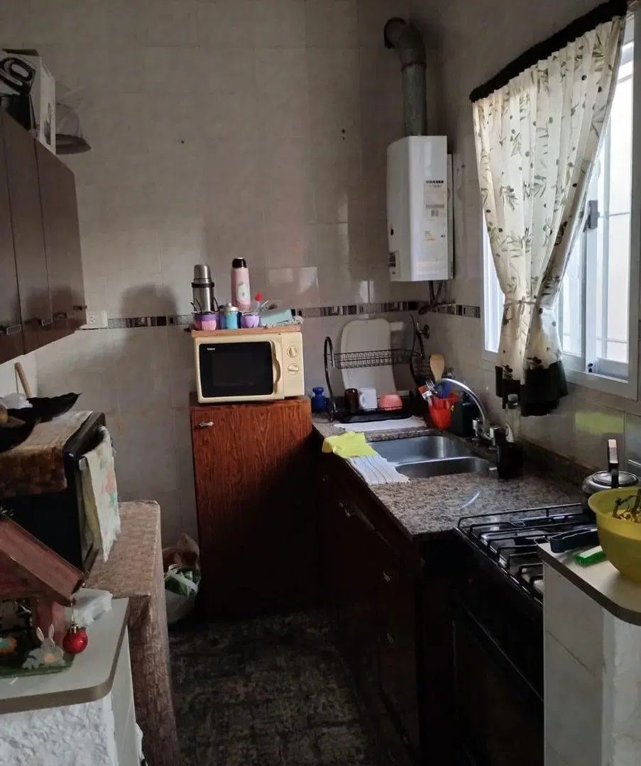 Propiedad Multifuncional con Local, Garage 2 casas 4