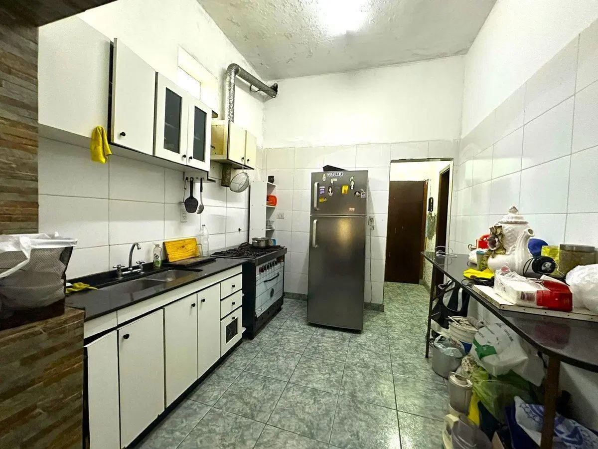 Venta PH tipo casa 4 amb/patio/cochera Quilmes 3