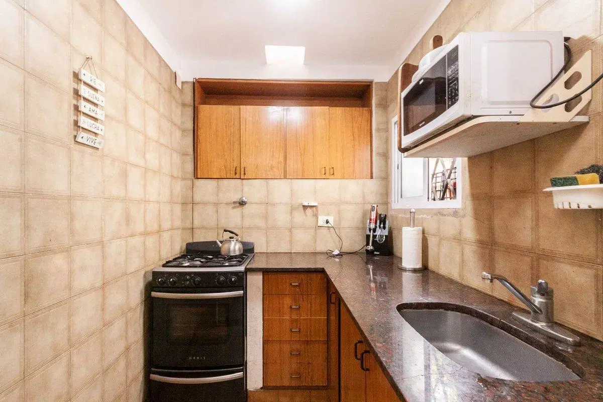 Casa multifamiliar dividida en 3 viviendas. Lanús 5