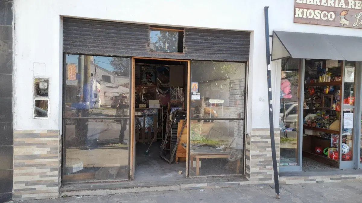 LOCAL EN VENTA Av. Florencio Varela - Ezpeleta 2