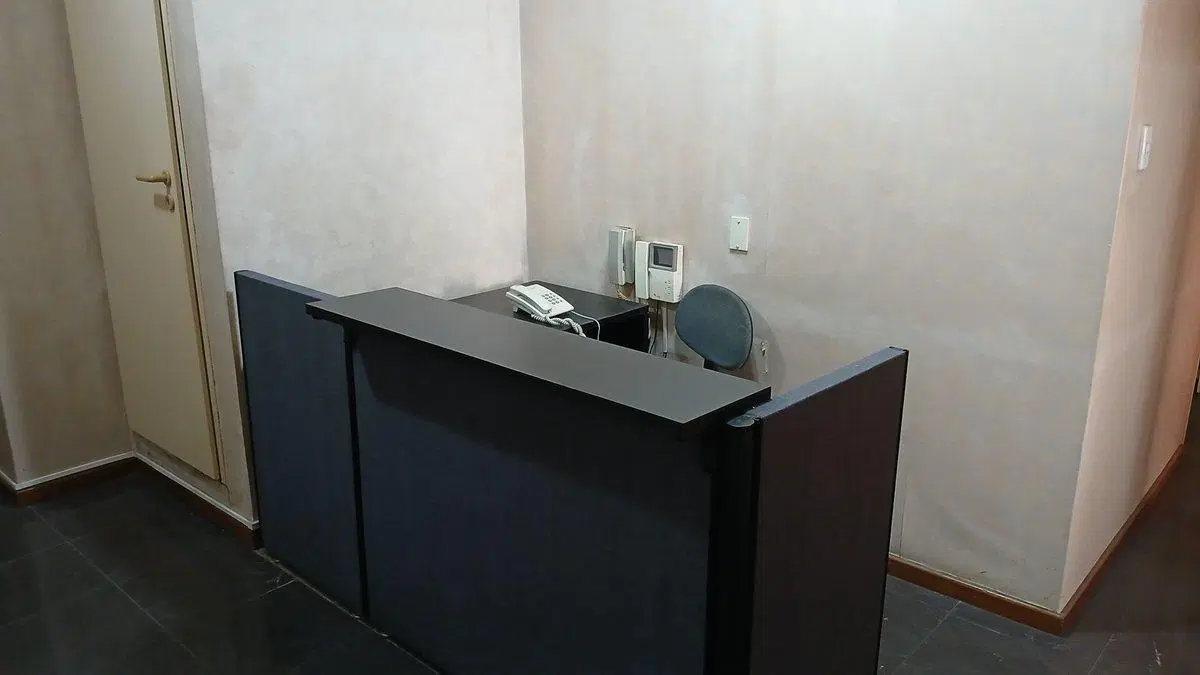 ALQUILER COMERCIAL C/ TRES OFICINAS EXCELENTE ZONA 5