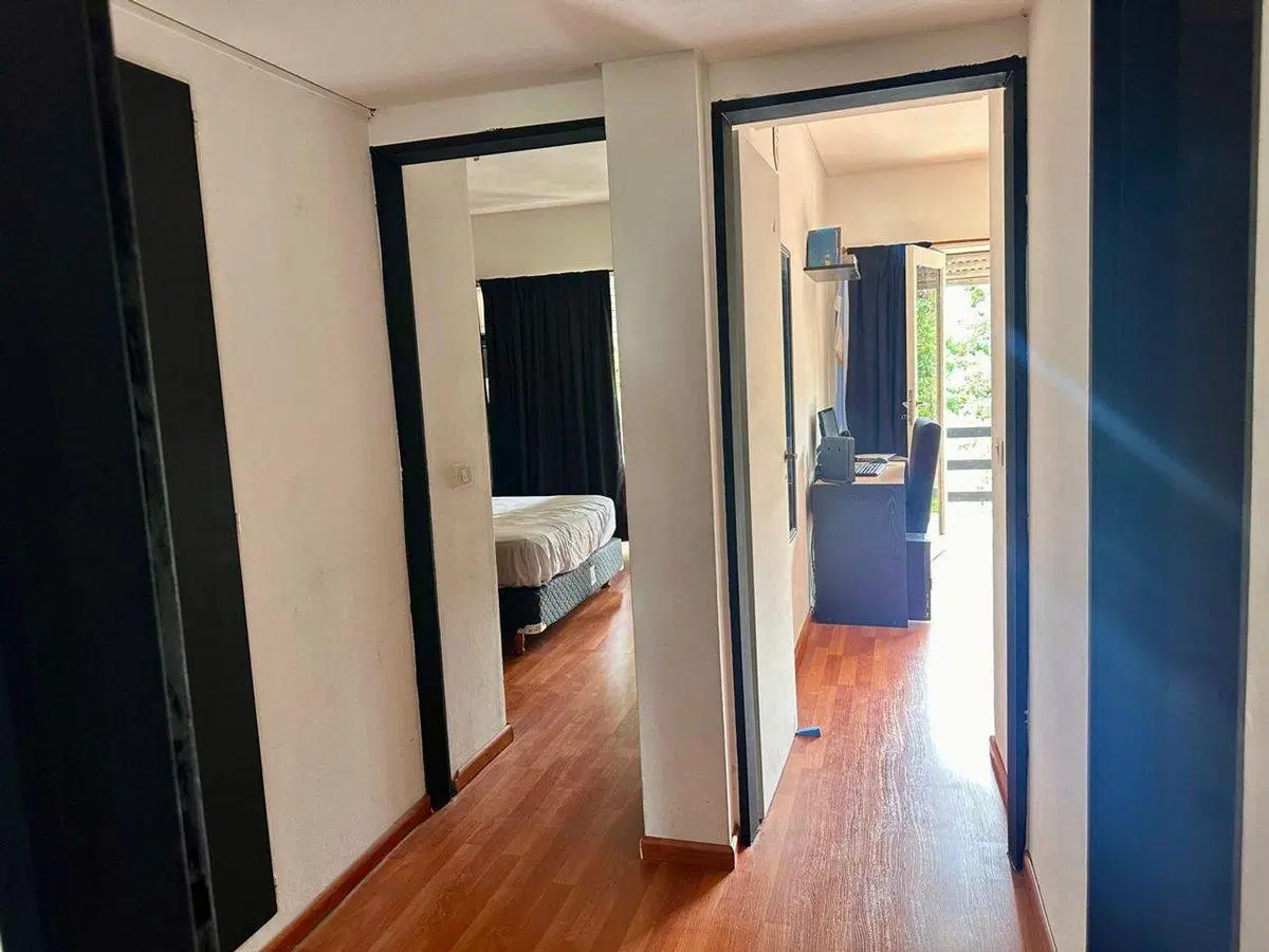 Adrogué Centro: 3 ambs. 72m², 3 balcones, cochera 4