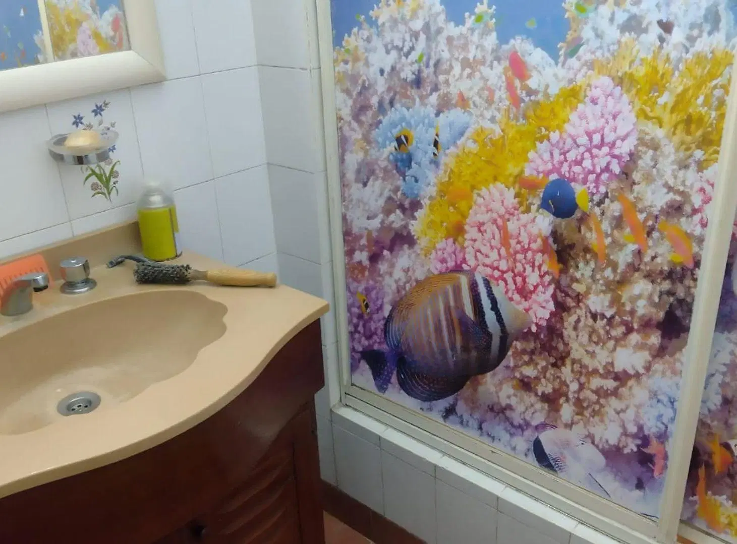 CASA EN VTA AMPLIAS DIMENSIONES MUY BIEN UBICADA. 5