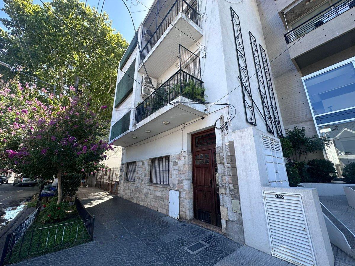 Hermoso Departamento con patio, excelente zona