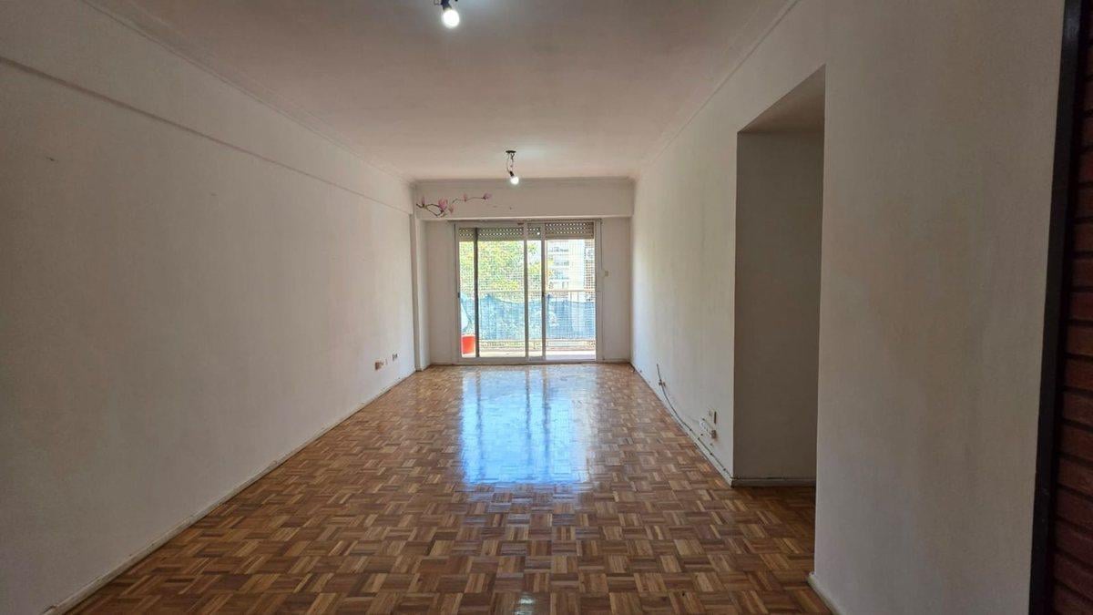 DEPTO EN VENTA 3 AMB BALCÓN FRENTE CABALLITO