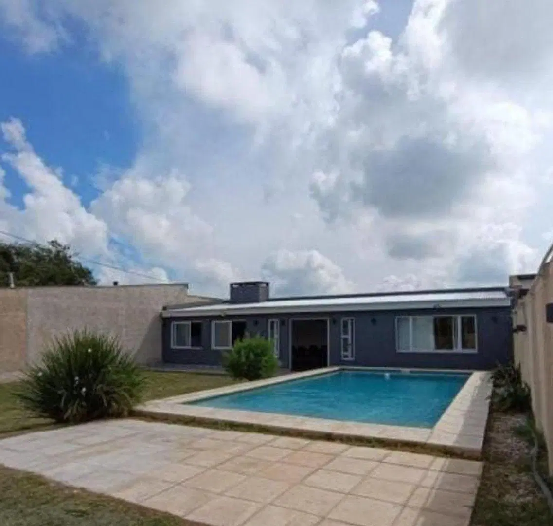CASA ESTILO QUINCHO C/PILETA SAN MIGUEL DEL MONTE 5