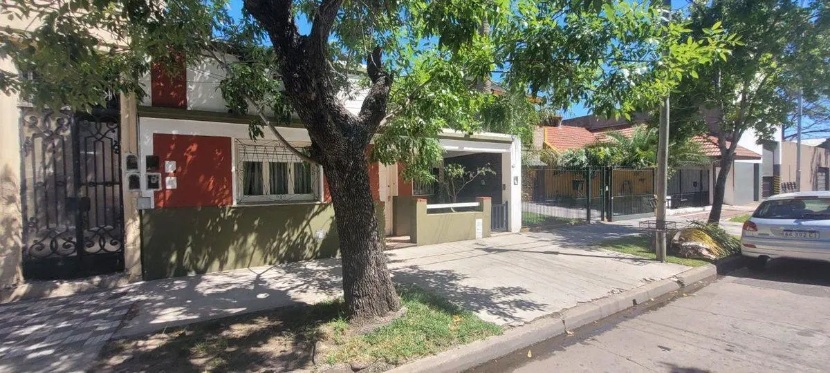 PH TIPO CASA 3 AMBIENTES C/ PATIO Y LAVADERO 3