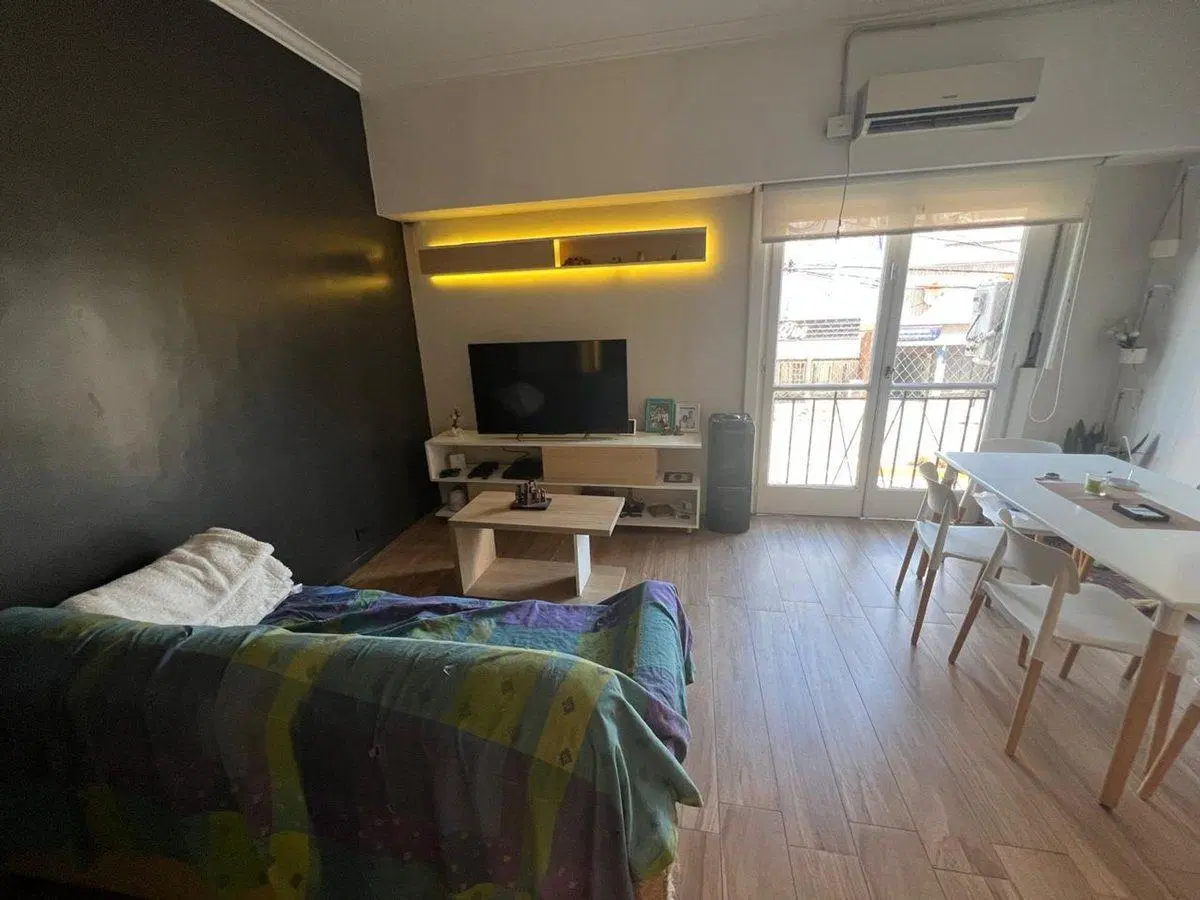 VENTA DE DPTO 4 AMBIENTES RECICLADO 100 % 4