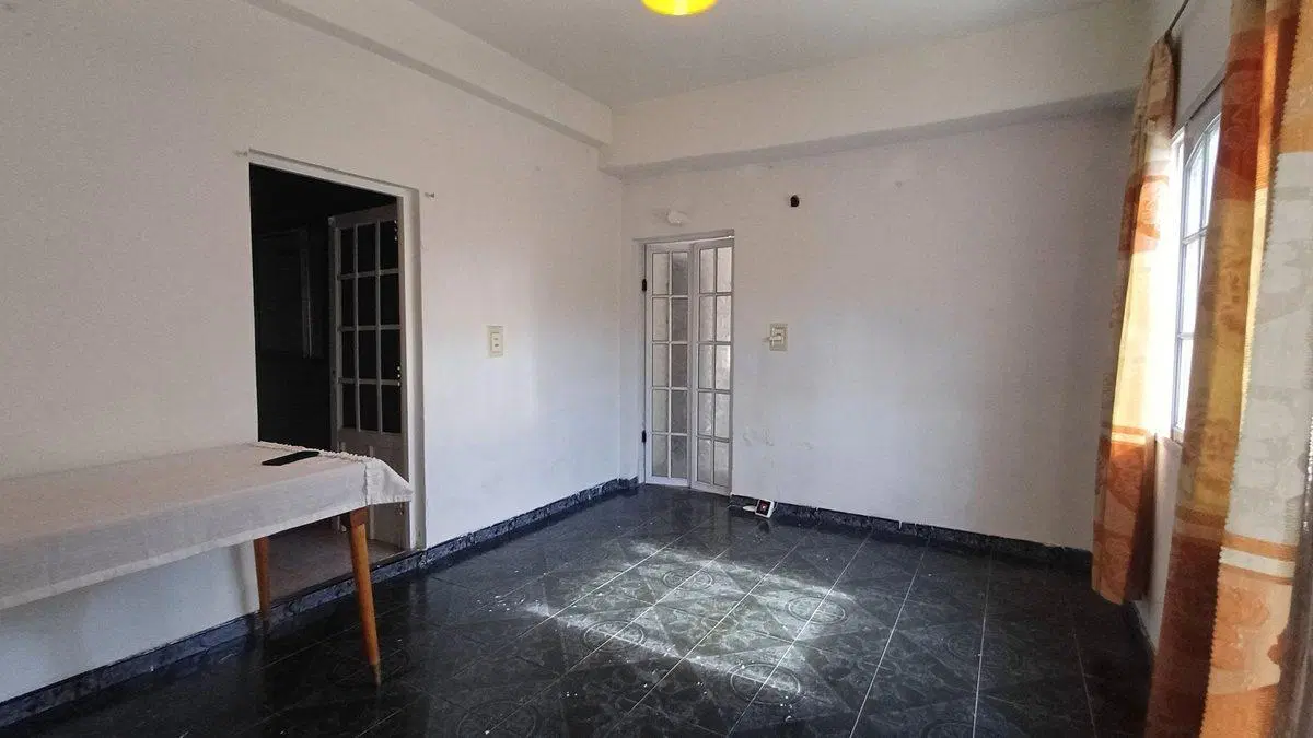 CASA 3 DORM. + GALPON C/DOBLE ALTURA + FONDO LIBRE 2