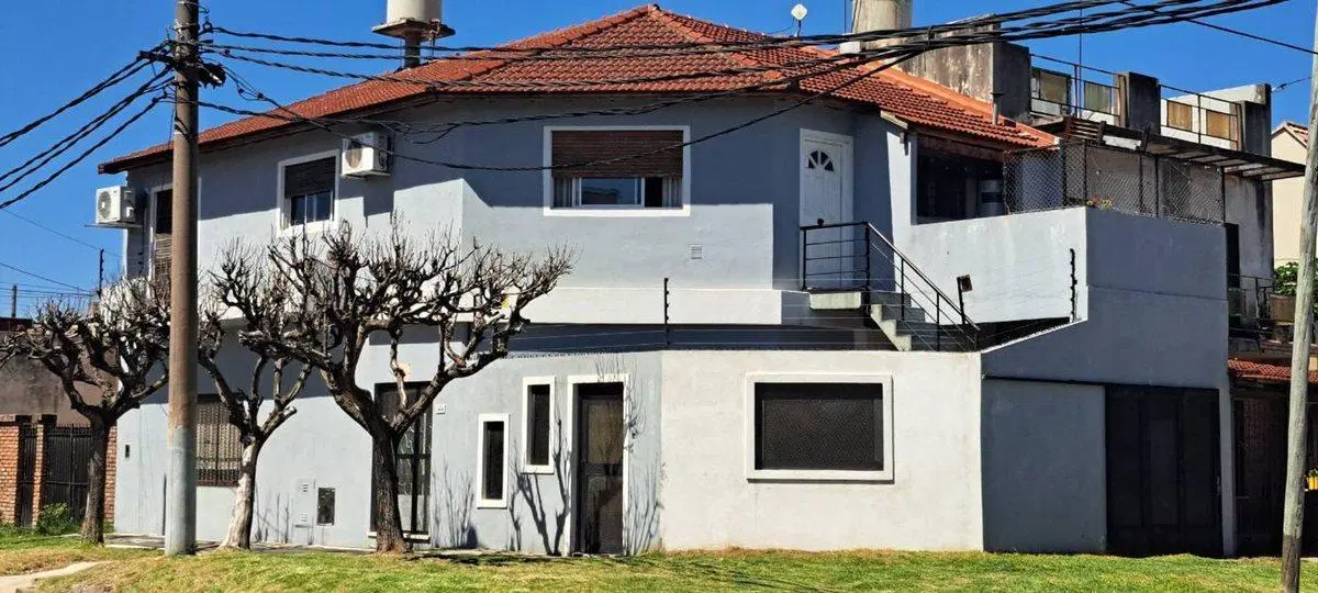 VENTA CASA PARA DOS FAMILIAS GERLI APTO CREDITO 3