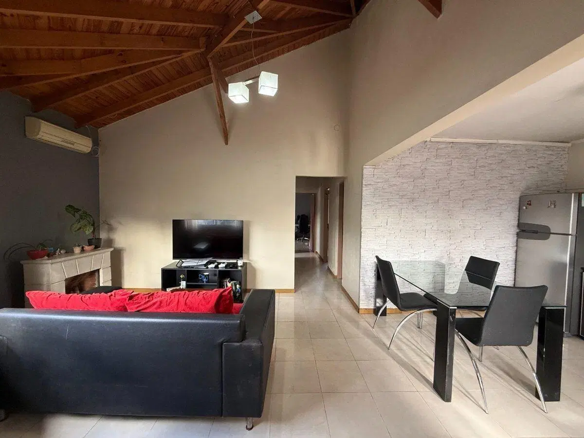 VENTA CASA PARA DOS FAMILIAS GERLI APTO CREDITO 4