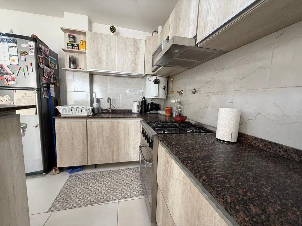 DEPTO.VENTA-3 AMBTES C/TERRAZA Y COCHERA-LANÚS O. 4