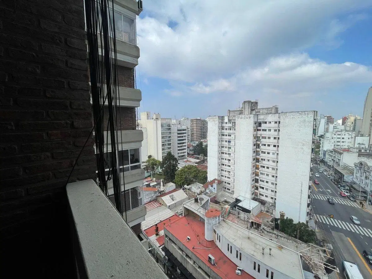 DEPARTAMENTO 2 y ½  AMBIENTES CON BALCON AL FRENTE 5
