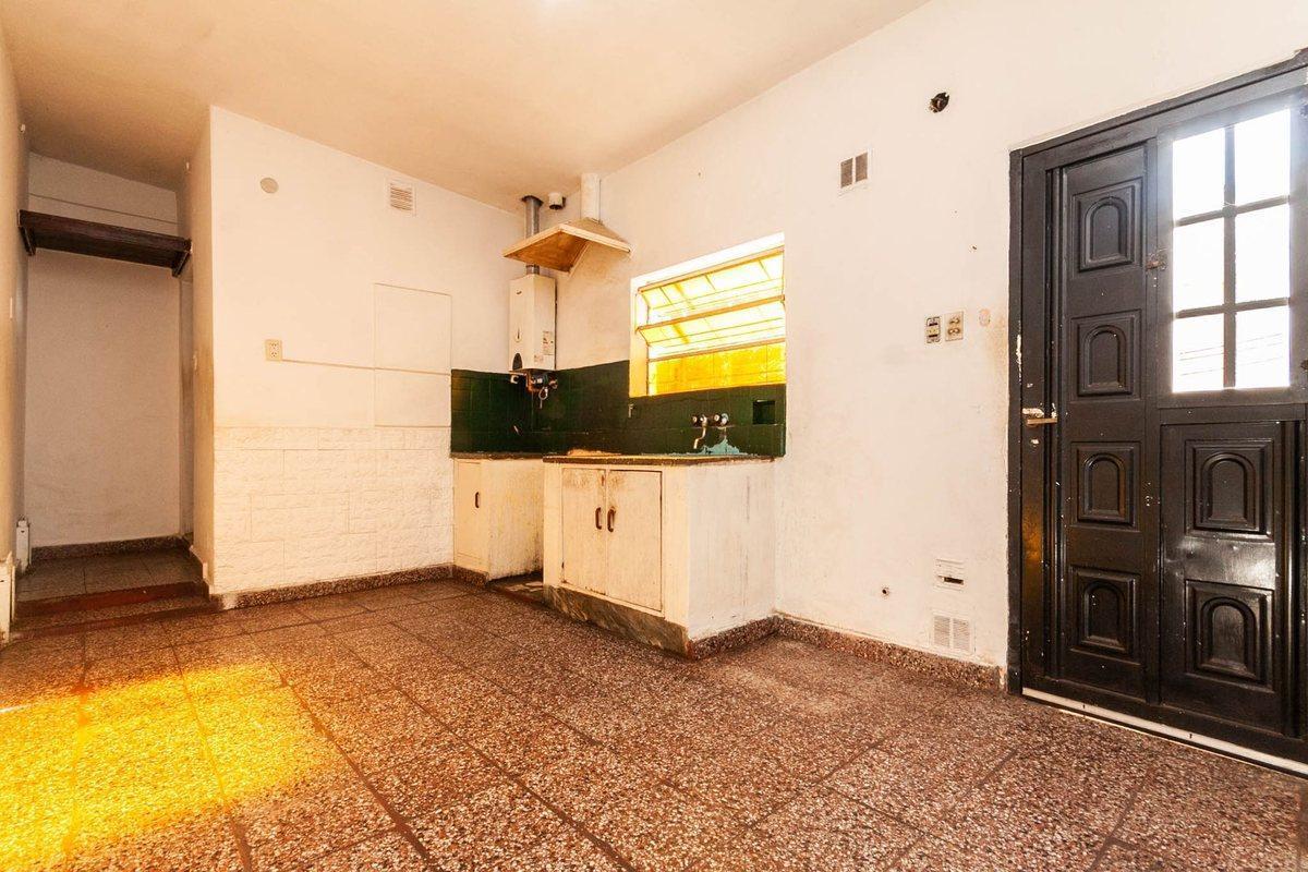 VENTA PH DE 3 AMB- PLANTA ALTA/ SARANDI