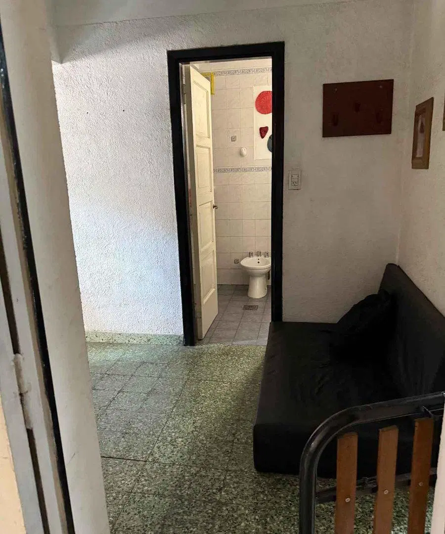 VENTA CASA 3 AMB CON PATIO Y COCHERA AVELLANEDA 2