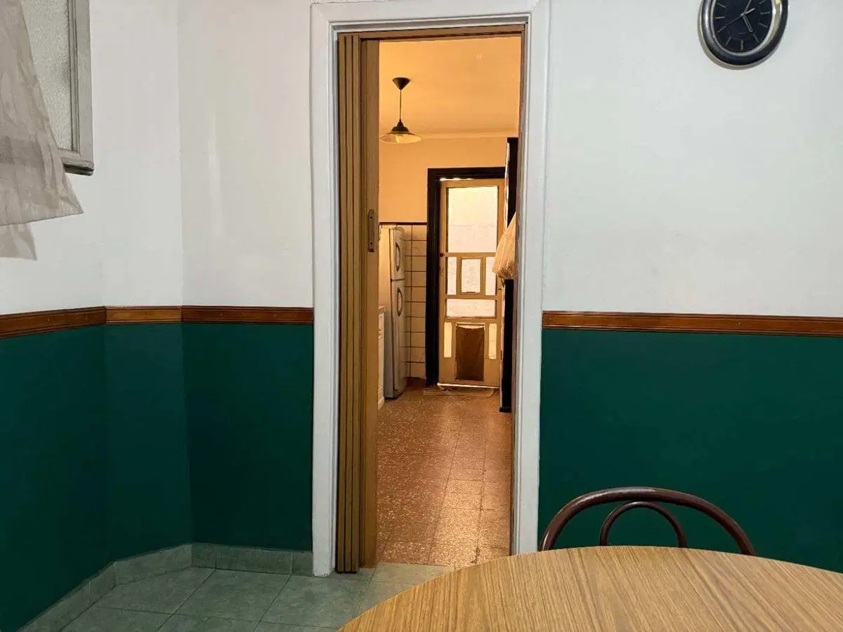 VENTA CASA 3 AMB CON PATIO Y COCHERA AVELLANEDA 5