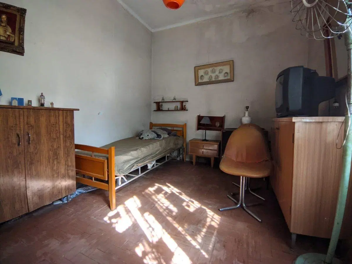 Casa  de 4 Ambientes a la Venta 200 Mts.AV.PAVON 4