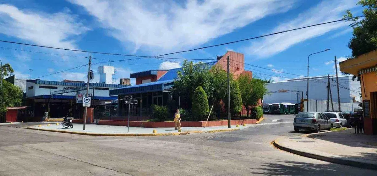VENTA COMERCIAL MUNRO ACCESO PANAMERICANA 3463 M2 4