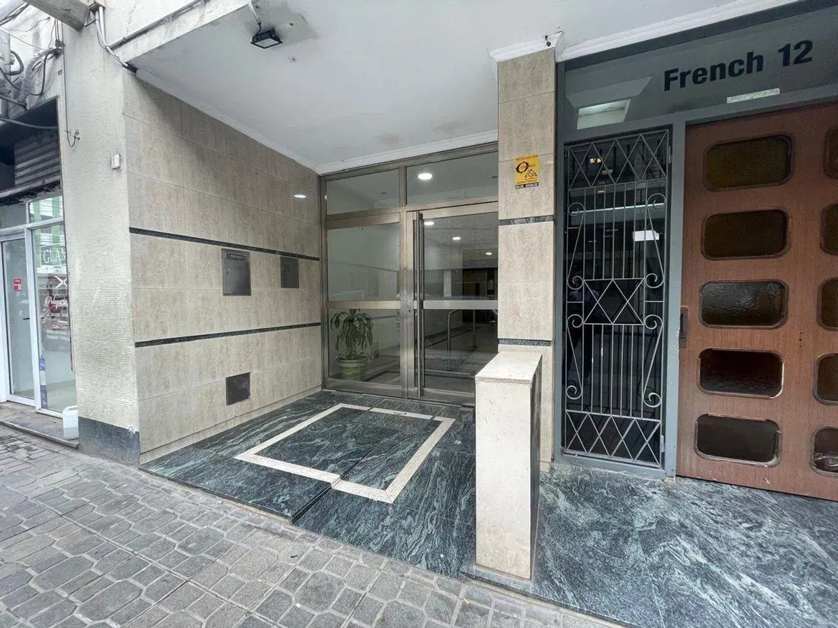 DEPARTAMENTO 2 y ½  AMBIENTES CON BALCON AL FRENTE 3