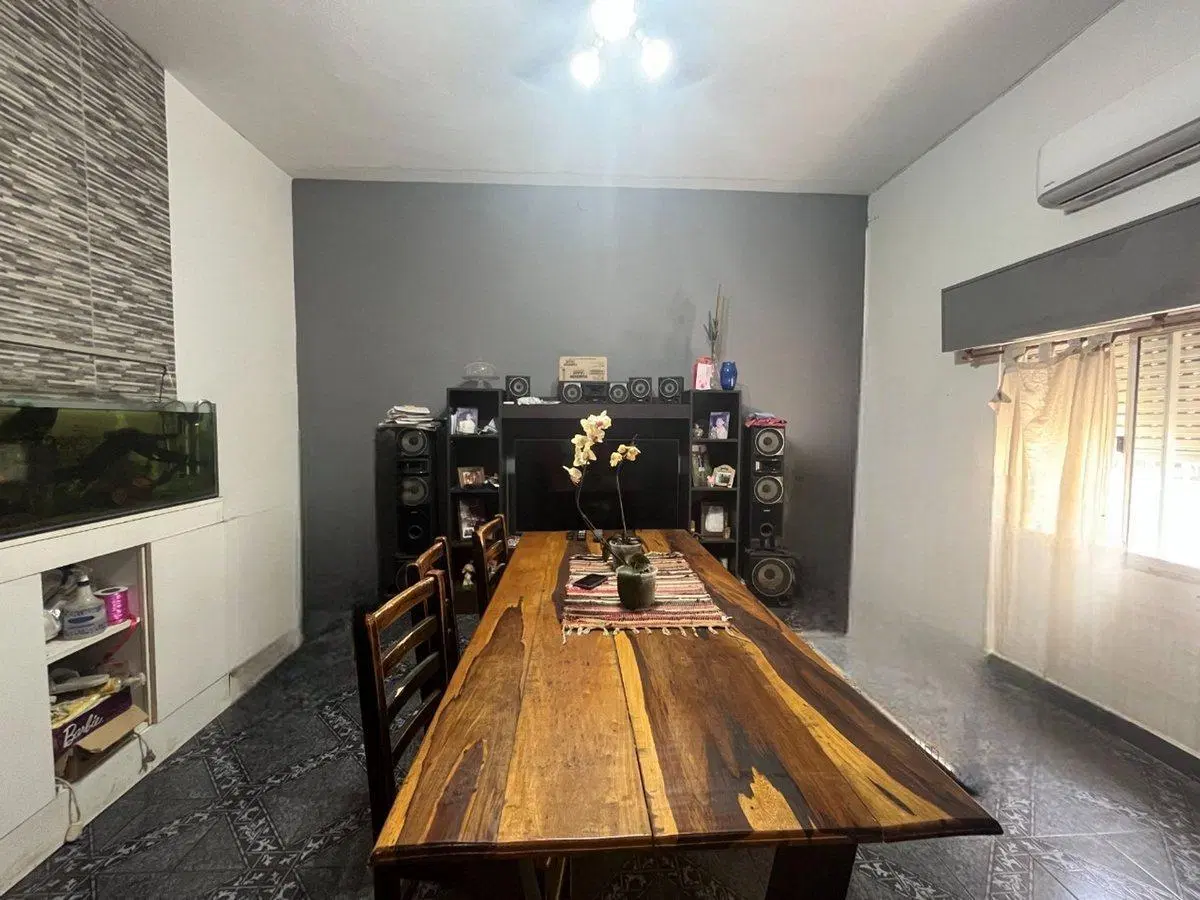 PH 5 AMBIENTES AL FRENTE CON PATIO – LANÚS OESTE 2
