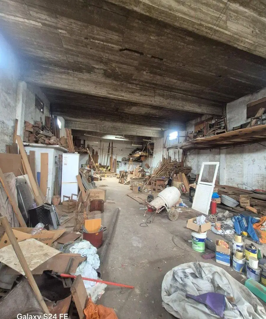 GALPÓN DE 300 M2 EN VENTA MONTE CHINGOLO LANUS 5