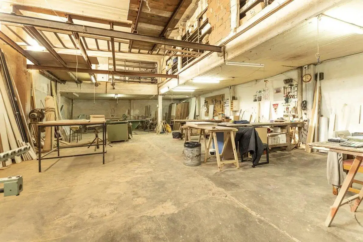 VENTA GALPÓN / DEPÓSITO 500 m² CON VIVIENDA LANÚS 3