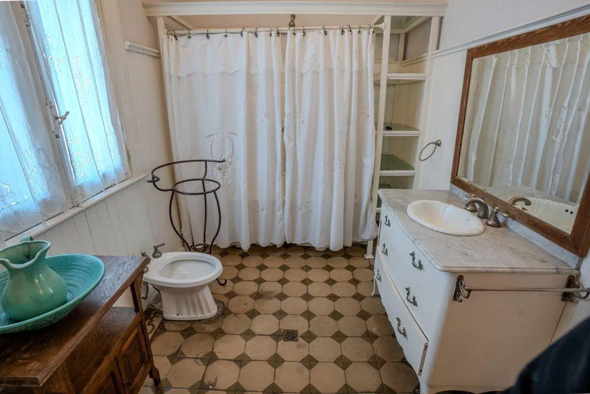 Casa 7 ambs. Parque y piscina. Escucha ofertas 3