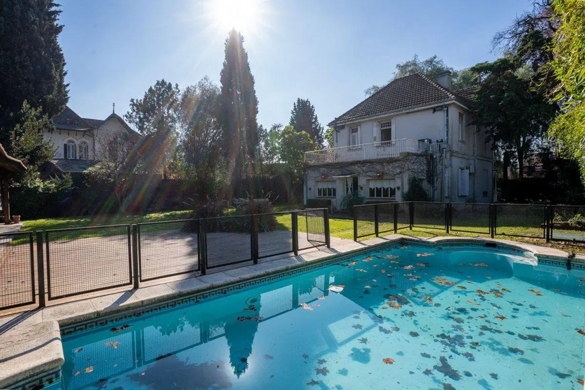 Casa 7 ambs. Parque y piscina. Escucha ofertas 4