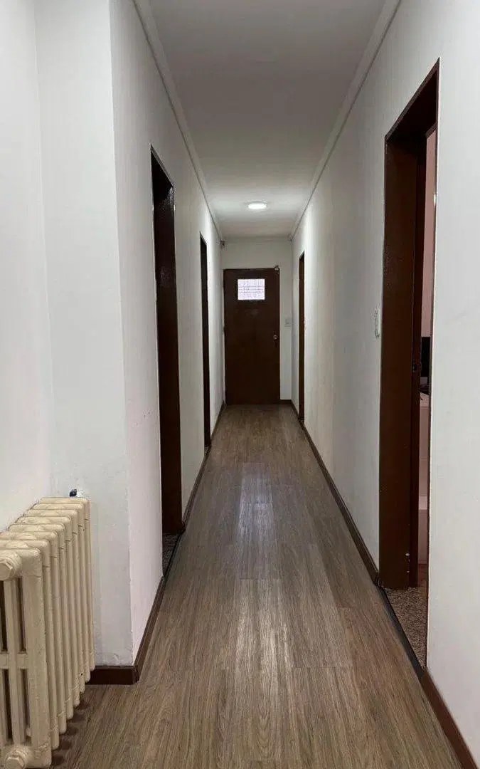 CASA DE 4 AMB EN DOBLE LOTE + DPTO 3 AMBIENTES 5