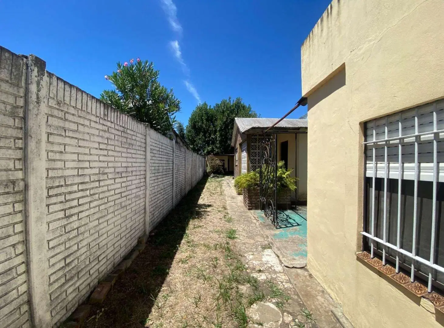 VENTA "EN BLOCK" CASA 3 AMB +  2 PH A REFACCIONAR 5