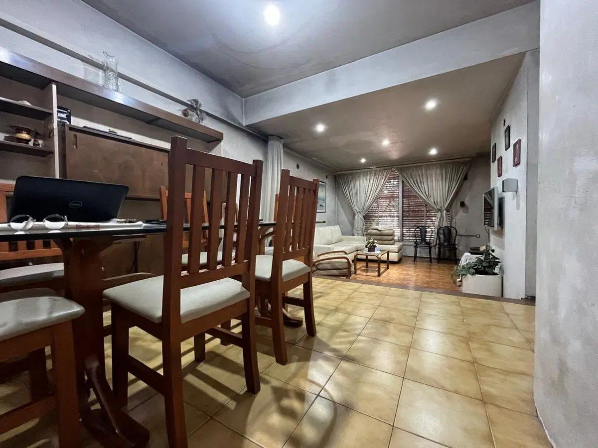 Casa en venta de 4 ambientes Apta Crédito, Lanús O 3