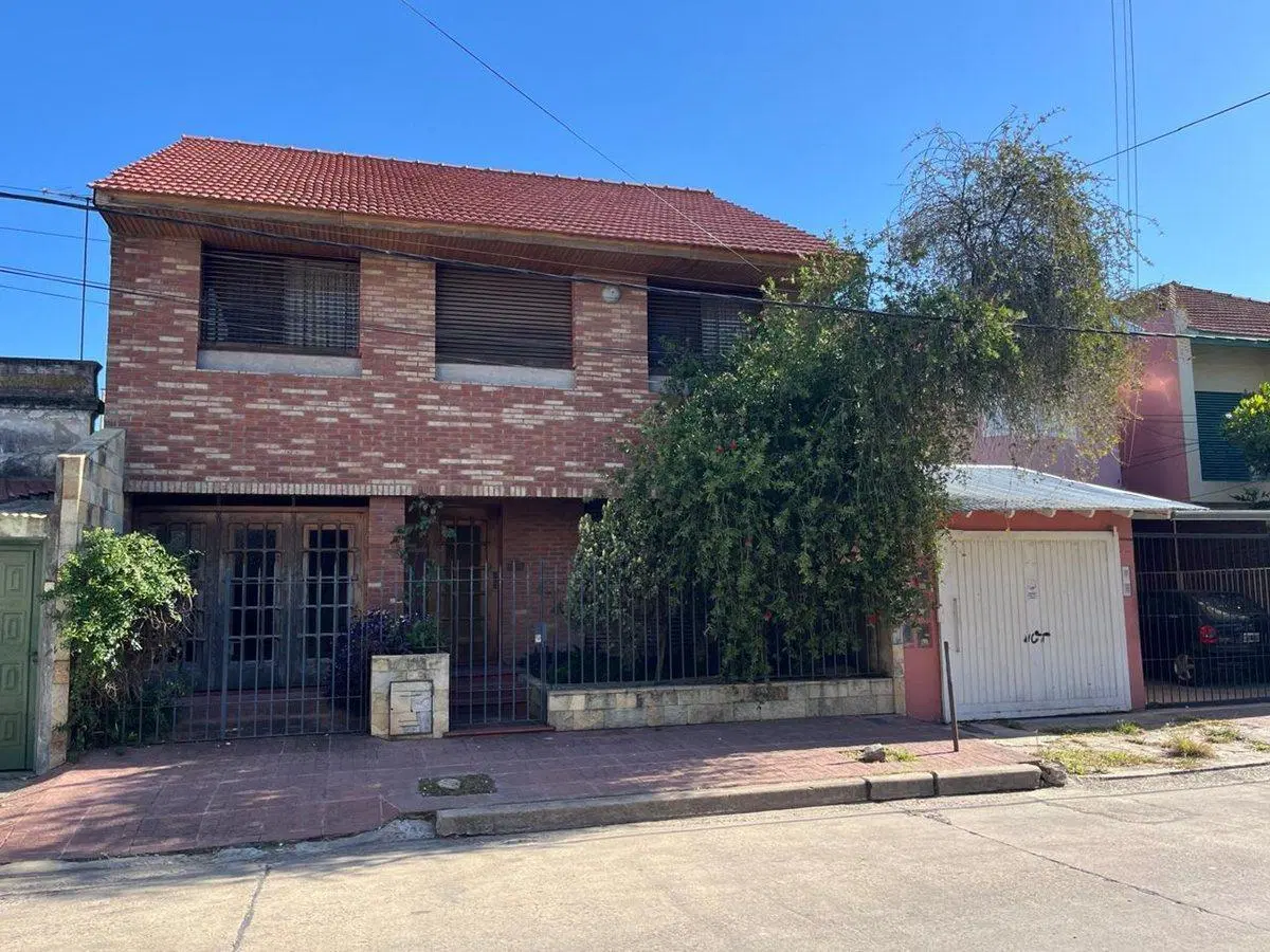 Casa en venta de 4 ambientes Apta Crédito, Lanús O 2