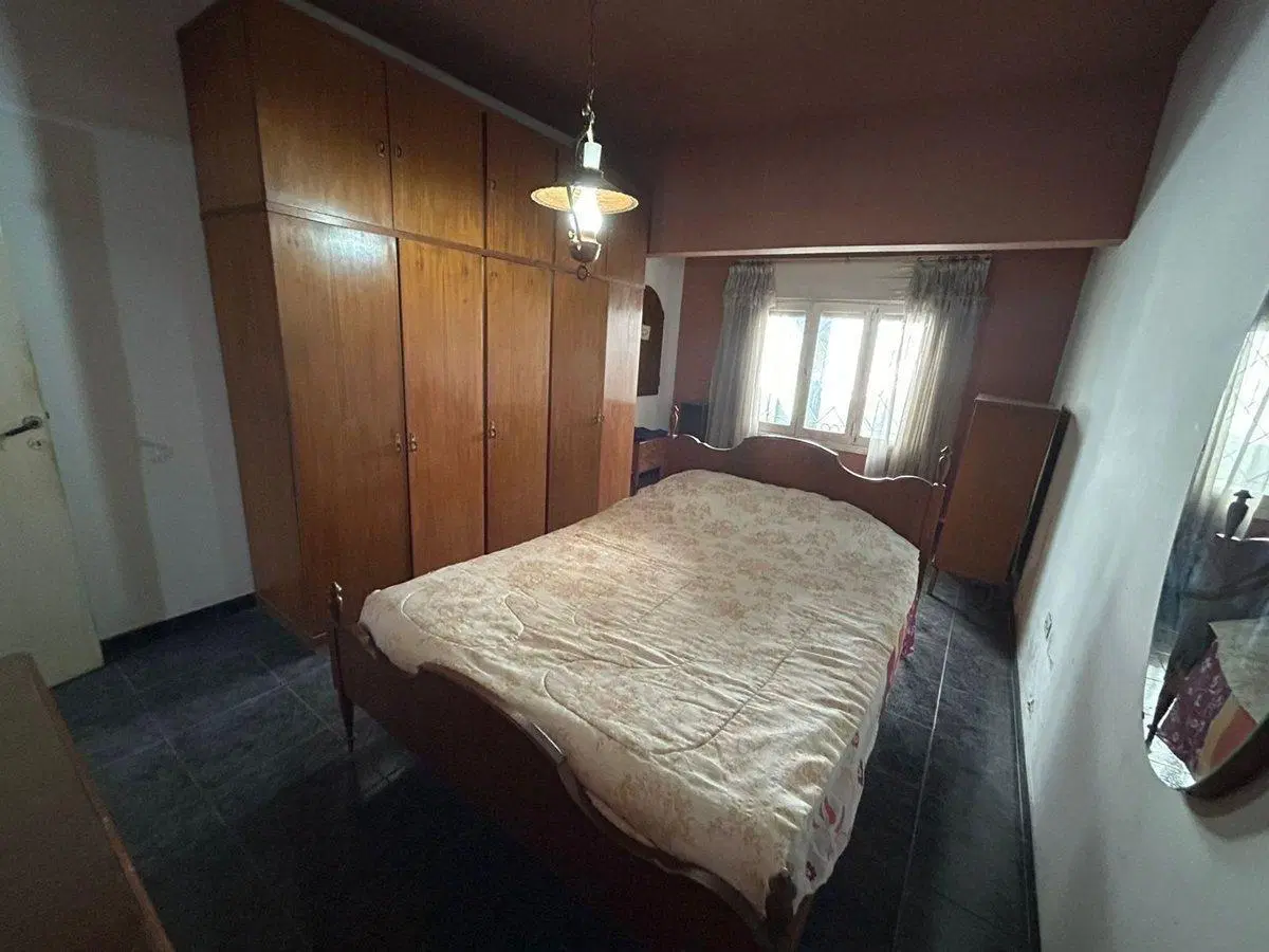 EXCELENTE CASA C/PILETA Y PARQUE EN RAFAEL CALZADA 3