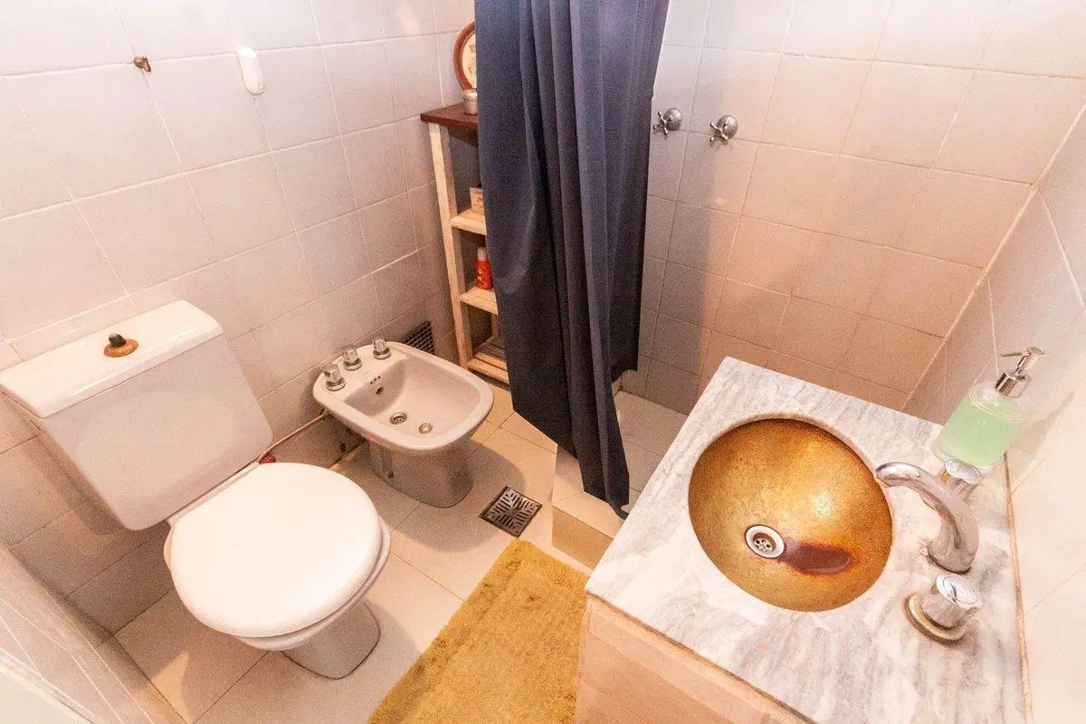 HERMOSO CHALET DE 4 AMB C/ QUINCHO Y PILETA. 3