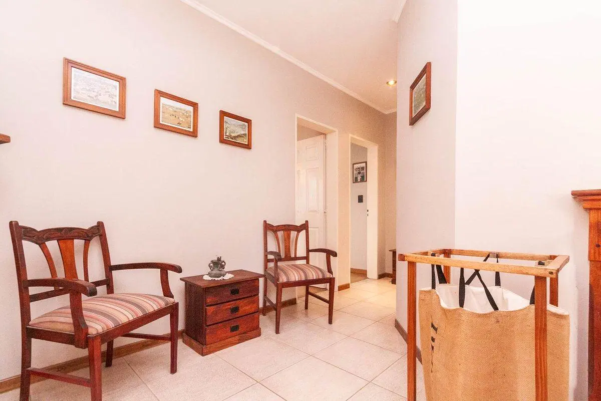 HERMOSO CHALET DE 4 AMB C/ QUINCHO Y PILETA. 2