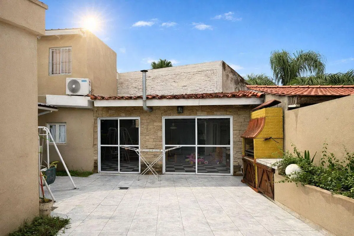 Venta PH 4 ambs. Exc. Ubicación. Quincho y Patio 4