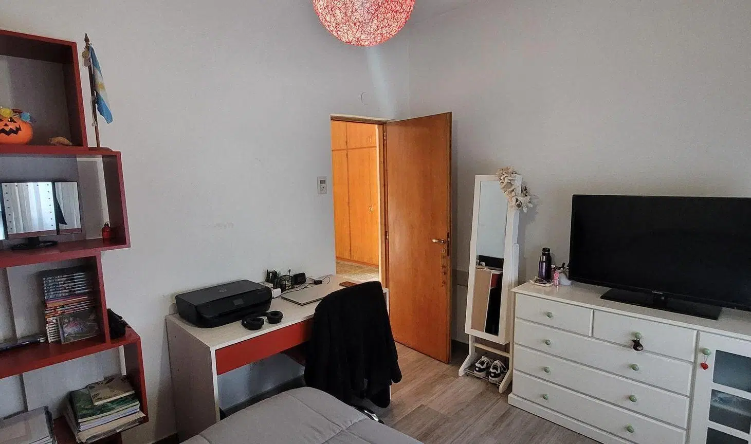 CASA 3 AMBIENTES APTO CREDITO CON GRAN FONDO LIBRE 5