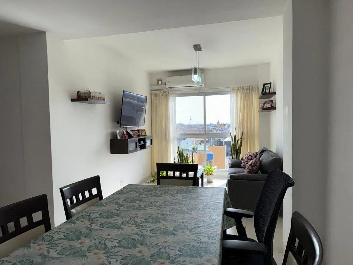 DEPTO. EN VENTA-3 AMBTES C/COCHERA-77 M2 -LANÚS O. 3