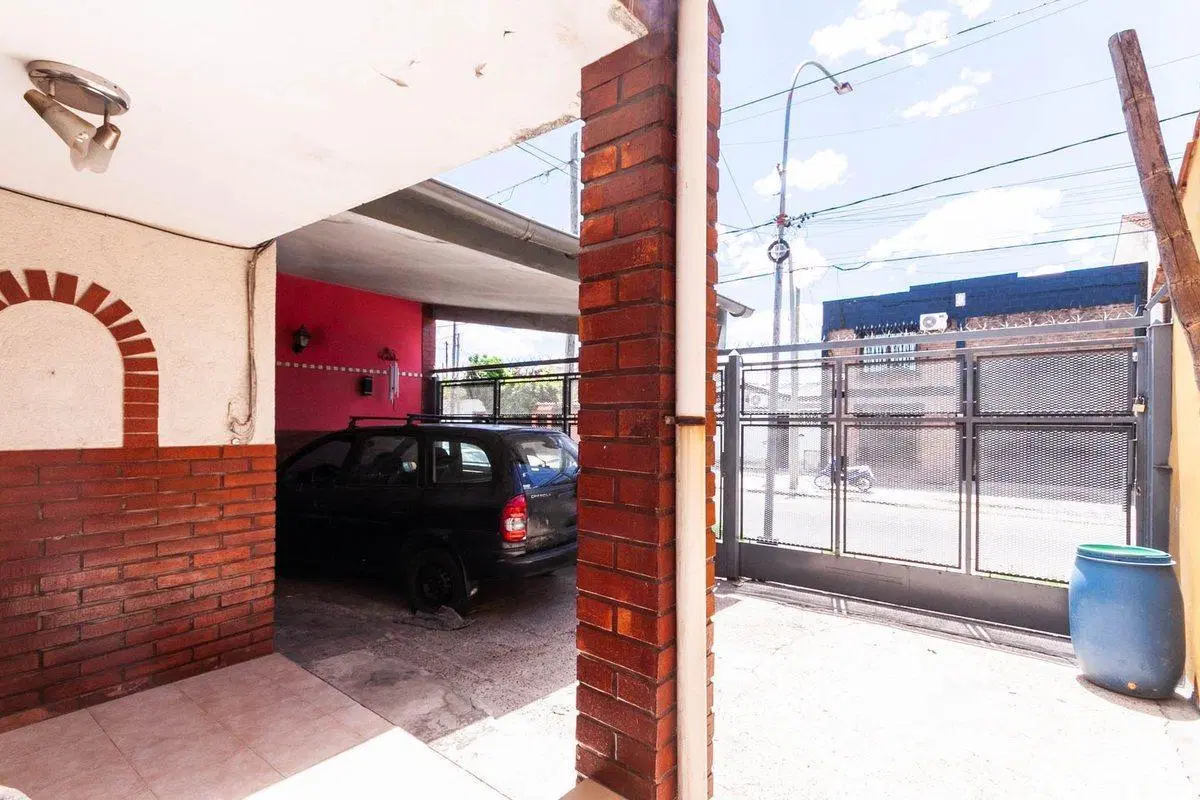 Casa 4 Amb c/Jardin en Canada al 4000, Lanus Oeste 2